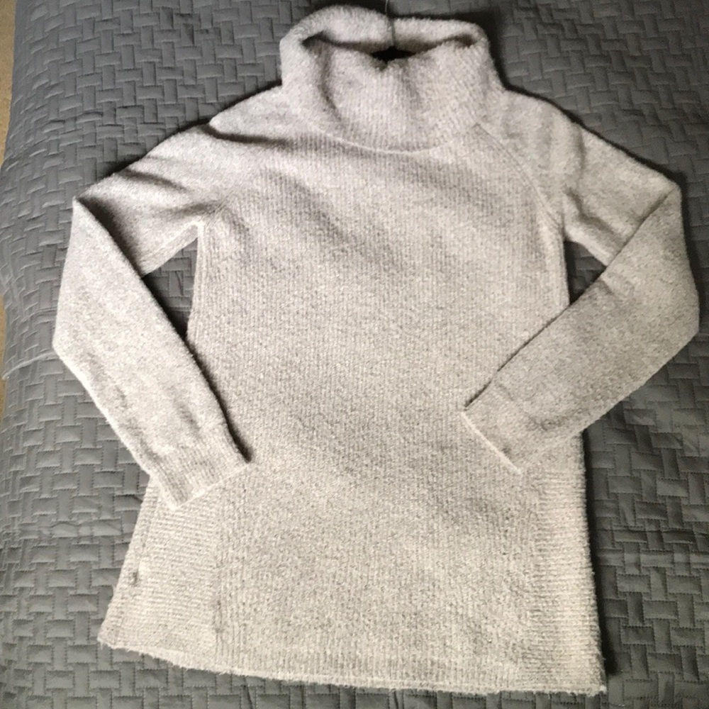 Pink Clover turtleneck